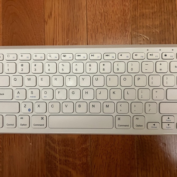 Anker Wireless Bluetooth Keyboard - Picture 1 of 4